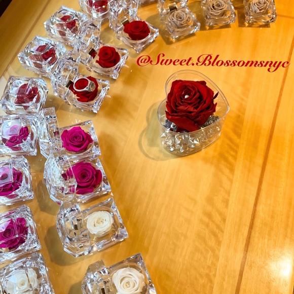 Real roses that last for years !! 🌹🌹🌹 - Picture 7 of 16